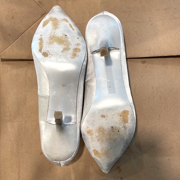 Metallic Silver Roberto Vianni 3” Heels Size 40 - Great Condition - Picture 4 of 4